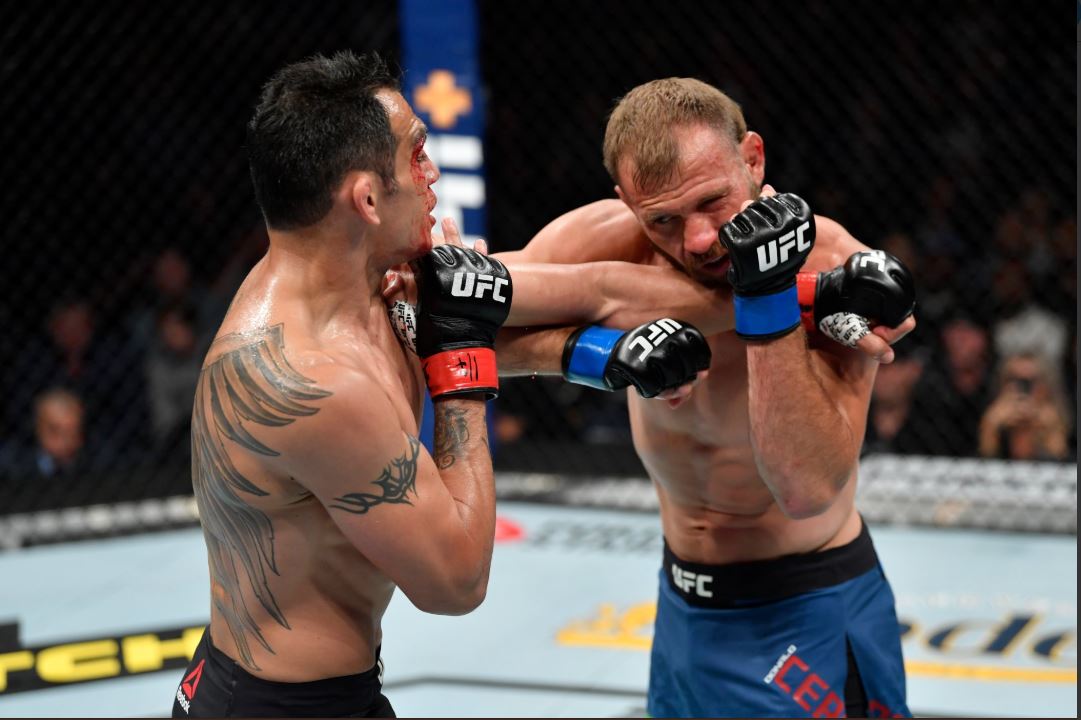 Tony Ferguson phán muốn tái đấu với Donald Cerrone vì thắng kiểu này không vui Tony Ferguson phán muốn tái đấu với Donald Cerrone vì thắng kiểu này không vui
